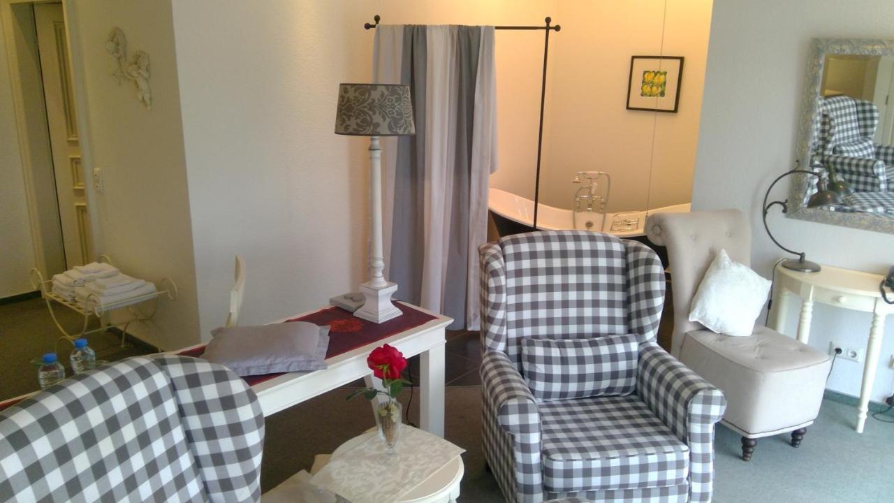 Gaestehaus Chalet אוכטרופ מראה חיצוני תמונה