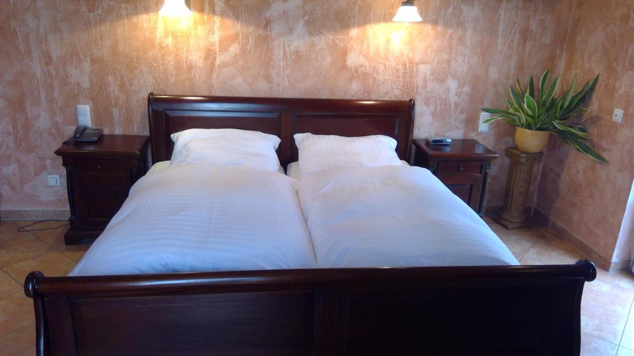 Gaestehaus Chalet אוכטרופ מראה חיצוני תמונה